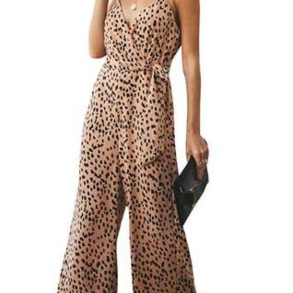 FLASH SALE! 🐆 Cheetah Print Jumpsuit! - Picture 2 of 11